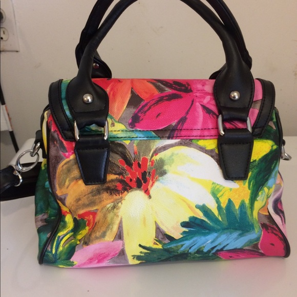 ππΊπ·π₯πarnewyork handbag π π₯π₯ππΈππΉπ·ππ₯ - Picture 3 of 5